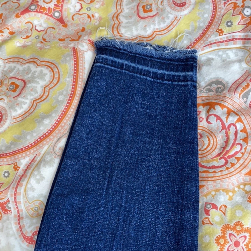 Hudson • Mid Rise Skinny - Picture 3 of 10